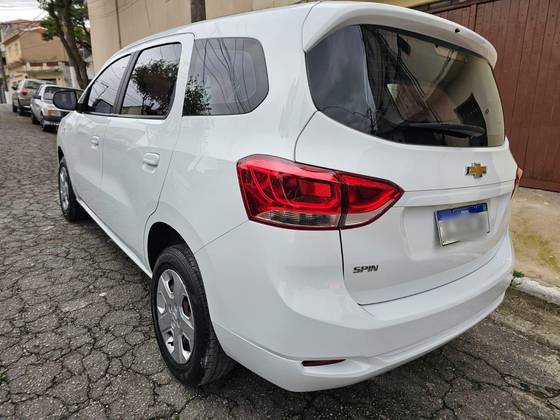 CHEVROLET SPIN 1.8 LS 8V FLEX 4P MANUAL CHEVROLET SPIN 1.8 LS 8V FLEX 4P MANUAL